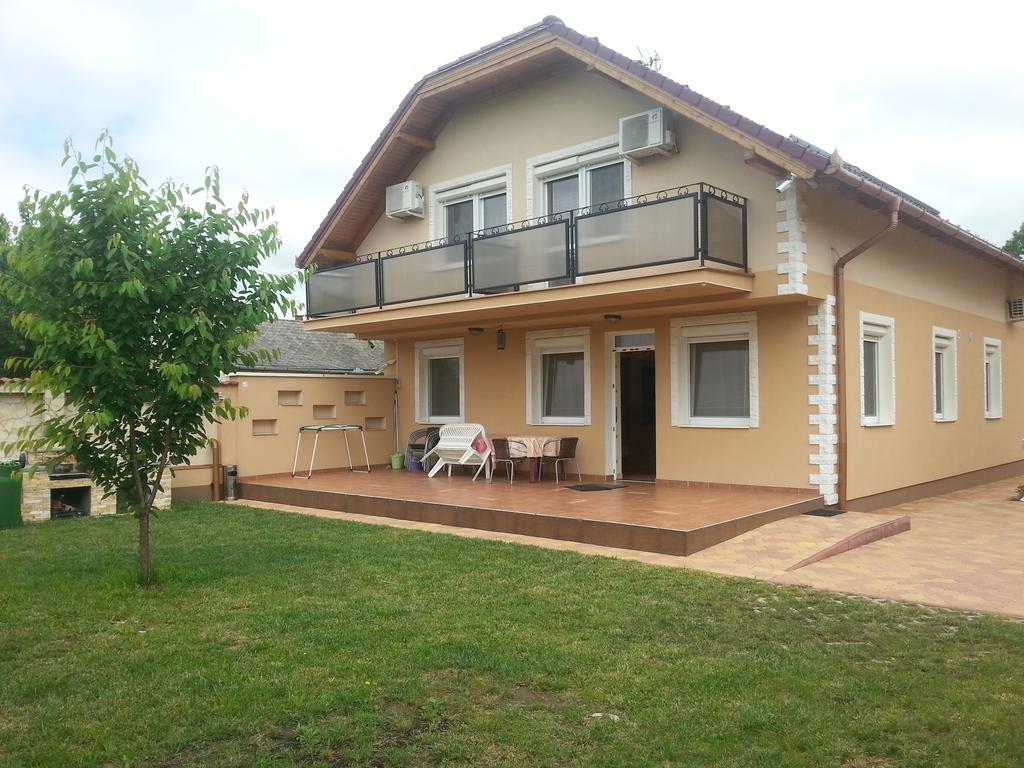 Marinica Apartman Hajdúszoboszló Zewnętrze zdjęcie
