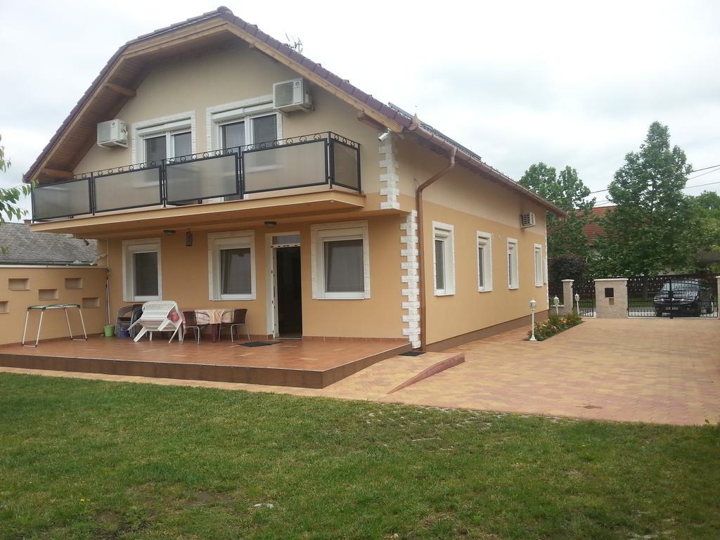 Marinica Apartman Hajdúszoboszló Zewnętrze zdjęcie